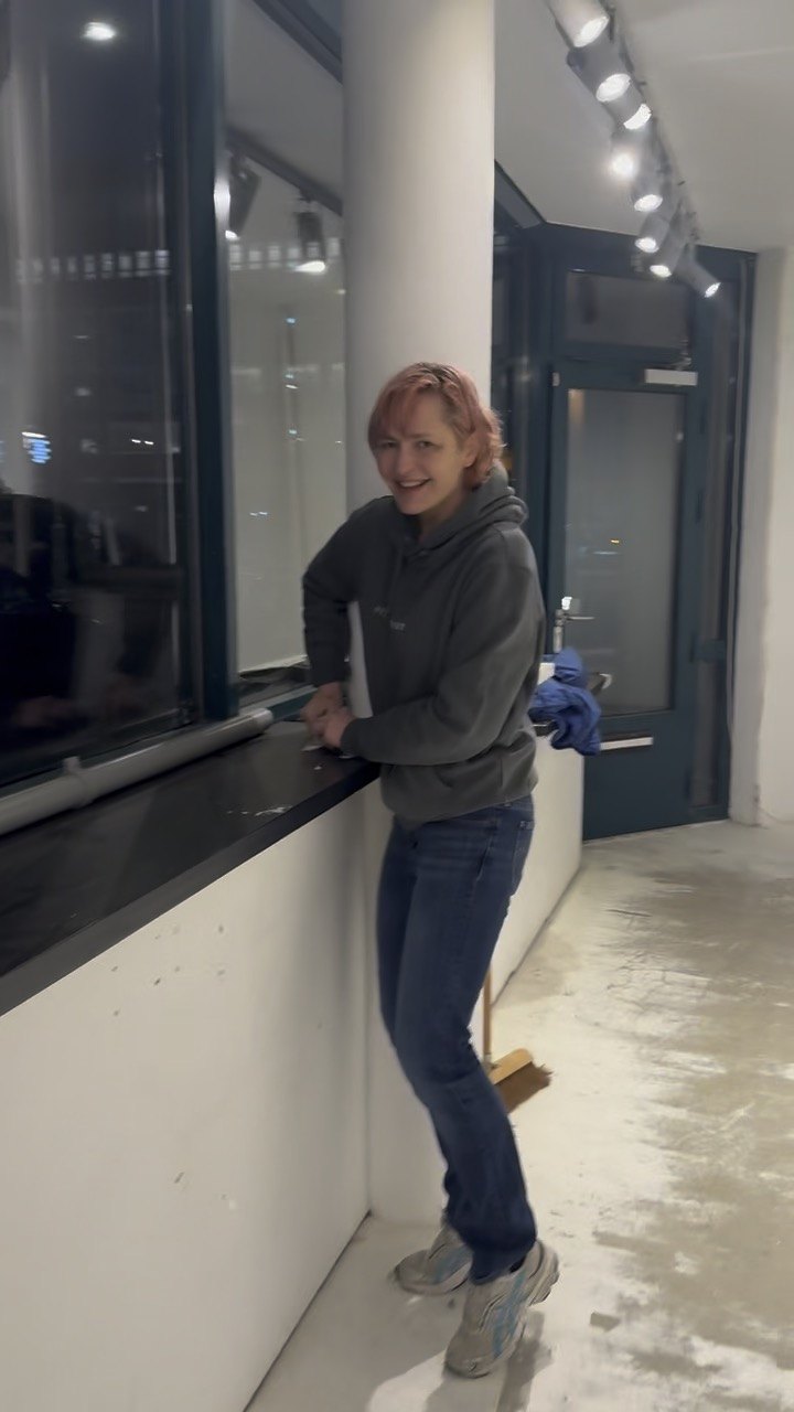 The making of the room: Walls & light